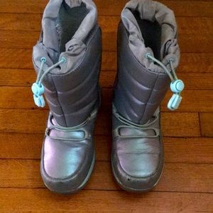 Lands end size 2 snow boots